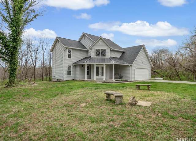 Property at 7506 D Rd, Waterloo, IL 62298, 3 beds, 2.5 baths