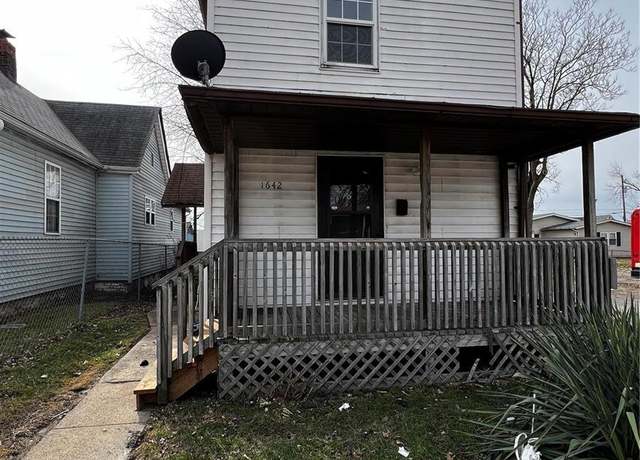 Property at 1642 3rd St, Madison, IL 62060, 2 beds, 1.5 baths