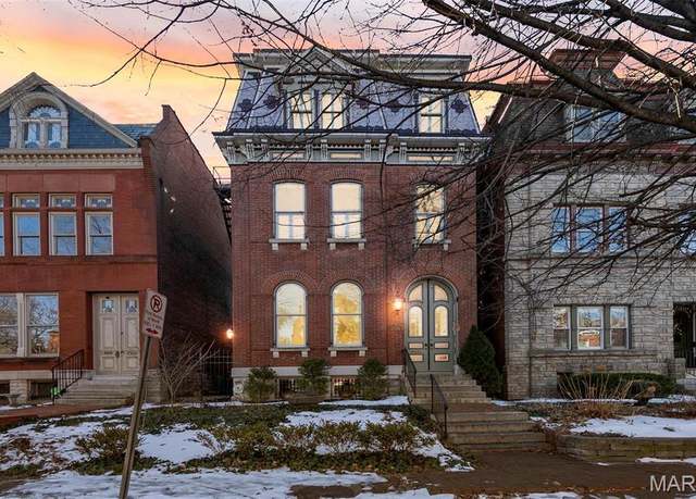 Property at 2326 Albion Pl, St Louis, MO 63104, 4 beds, 4 baths