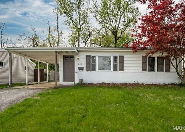 Property at 236 Ballwin Ave, Ballwin, MO 63021, 3 beds, 1 bath