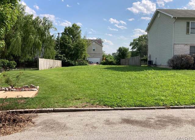 Property at 1804 Benton St, St Louis, MO 63106