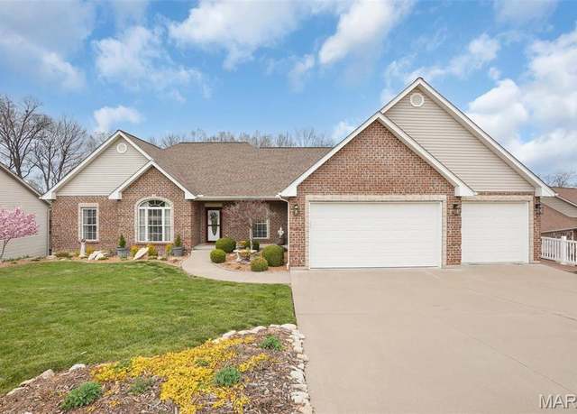 Property at 2009 Weber Heights Dr, Washington, MO 63090, 5 beds, 3 baths