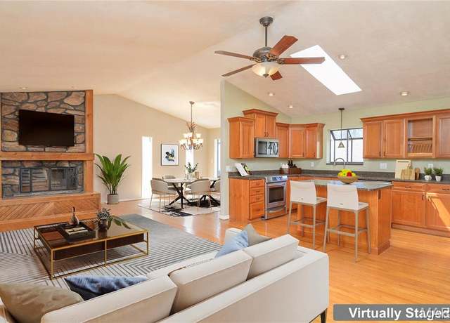 Property at 3019 Cedar Ridge Ln, Waterloo, IL 62298, 3 beds, 3 baths