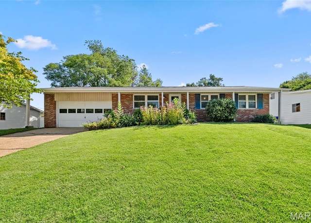 Property at 11767 Benedetta Dr, Bridgeton, MO 63044, 3 beds, 2 baths