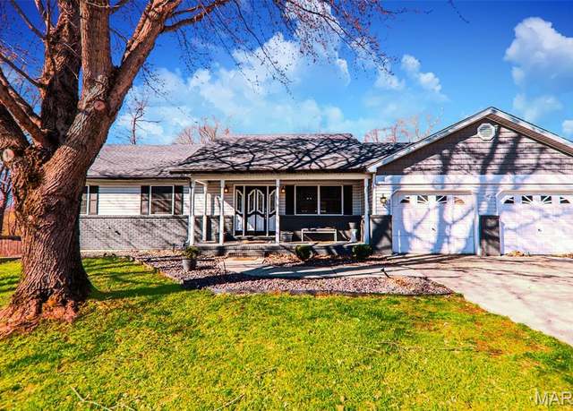 Property at 110 Southwood Trce, Collinsville, IL 62234, 4 beds, 2.5 baths