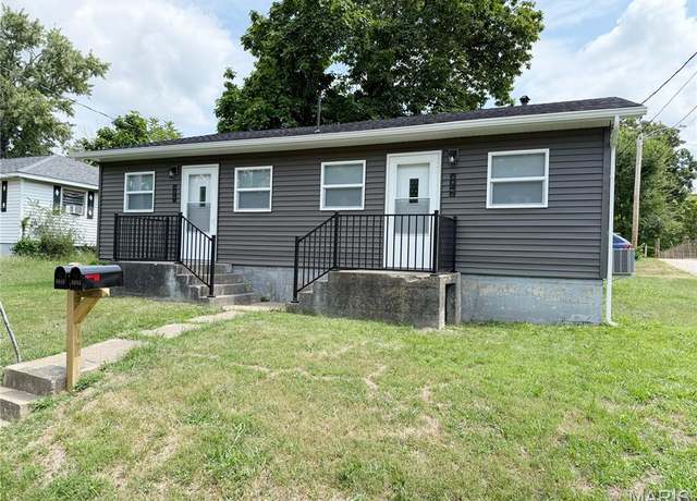 Property at 604 N Henderson St Unit A&B, Salem, MO 65560, 2 beds, 2 baths