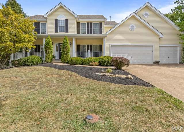 Property at 1107 Coronita Way, Fenton, MO 63026, 4 beds, 2.5 baths