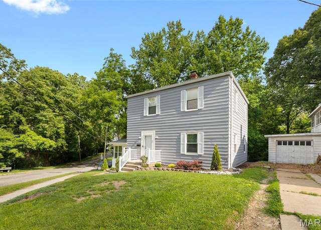 Property at 2316 Sanford Ave, Alton, IL 62002, 3 beds, 1.5 baths