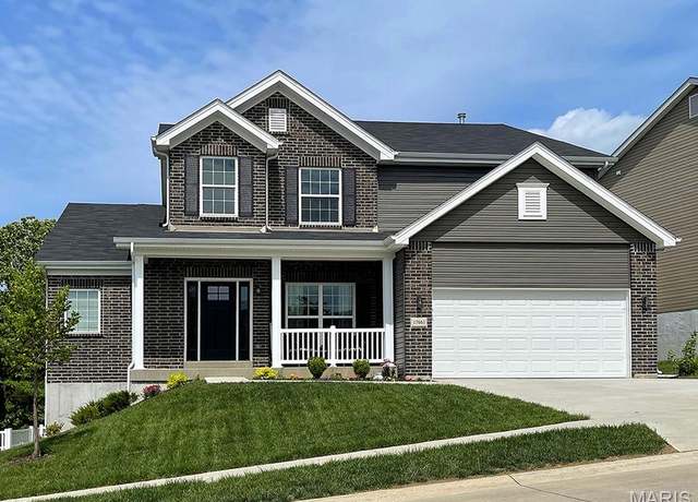 Property at 2 Pin Oak at Langeneckert Farms Ests, St Louis, MO 63129, 3 beds, 3 baths