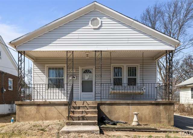 Property at 1307 Weleba Ave, St Louis, MO 63121, 3 beds, 1 bath