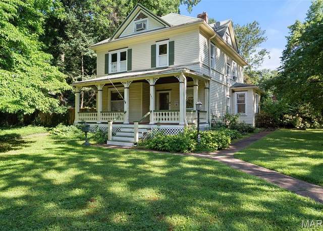 Property at 401 Carson Rd, Ferguson, MO 63135, 4 beds, 1.5 baths