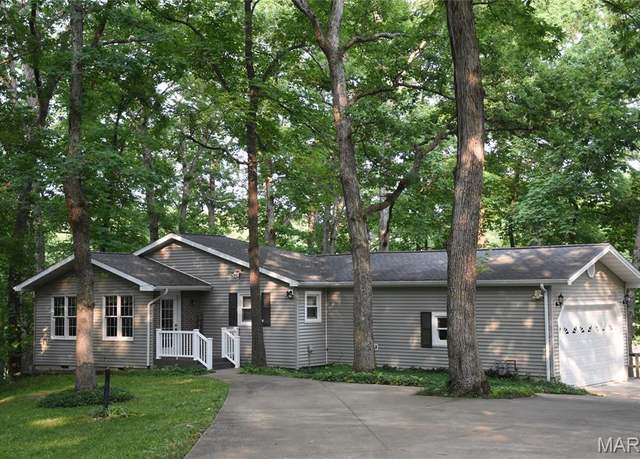 Property at 8404 E Twin Oaks Dr, Effingham, IL 62401, 2 beds, 1 bath