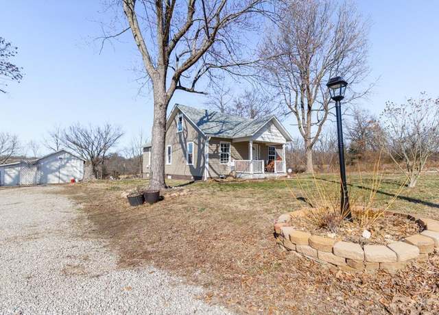 Property at 915 Dilworth Rd, Lebanon, MO 65536, 4 beds, 2 baths