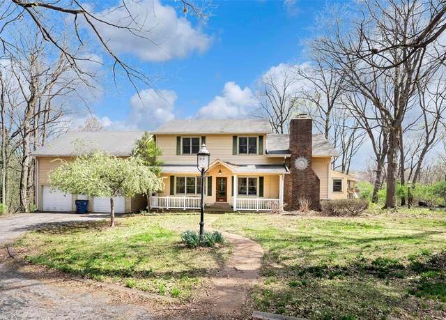 Property at 3611 Legan Oaks Ln, St Louis, MO 63034, 5 beds, 3.5 baths