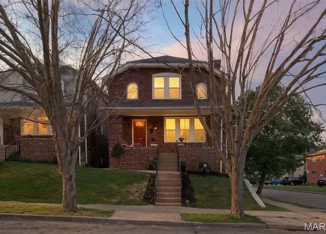 Property at 4474 Neosho St, St Louis, MO 63116, 3 beds, 2.5 baths