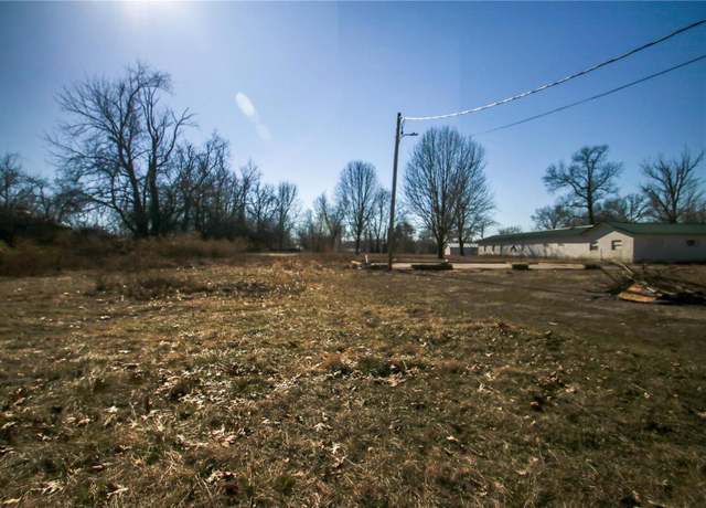 Property at 426 E South St, Mountain Grove, MO 65711