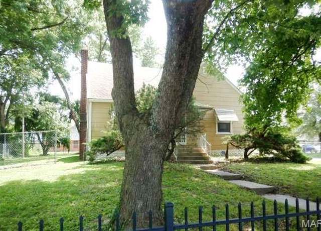 Property at 700 Pershing St, East St Louis, IL 62203, 3 beds, 1 bath