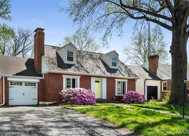 Property at 24 Magnolia Dr, Ladue, MO 63124, 4 beds, 2 baths