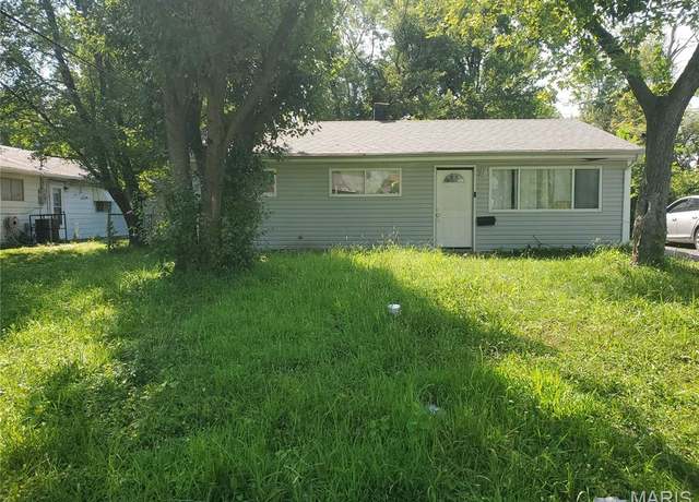 Property at 302 Marion St, Cahokia, IL 62206, 3 beds, 1 bath