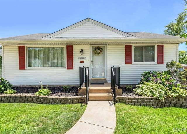 Property at 4320 Fatima Dr, St Louis, MO 63123, 2 beds, 2 baths