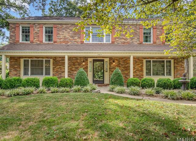 Property at 307 John Henry St, Belleville, IL 62220, 4 beds, 2.5 baths