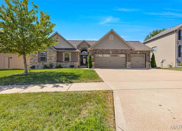 Property at 223 Victoria Park Ave, Wentzville, MO 63385, 3 beds, 2 baths