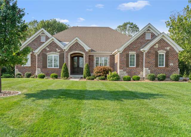 Property at 30 Meadowbrook Country Club Est, Ballwin, MO 63011, 4 beds, 3.5 baths