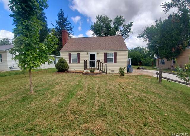 Property at 906 Hampton Ln, Canton, MO 63435, 2 beds, 1 bath