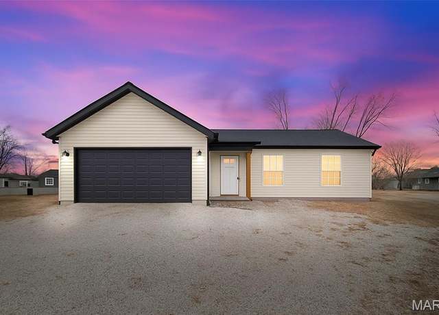 Property at 121 Elm Tree Rd, Moscow Mills, MO 63362, 3 beds, 2 baths
