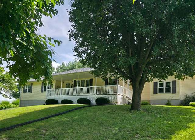 Property at 40 Ridge St, Moro, IL 62067, 3 beds, 3 baths