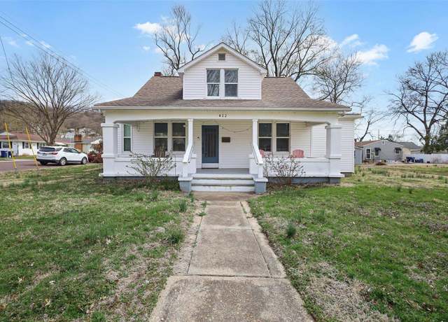 Property at 422 N Columbus St, Pacific, MO 63069, 2 beds, 1 bath