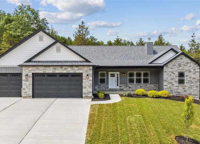 Property at 407 Shady Trail Dr, Troy, MO 63379, 3 beds, 2.5 baths