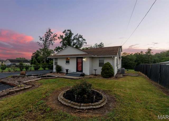 Property at 5748 State Highway 25, Cape Girardeau, MO 63701, 5 beds, 2.5 baths
