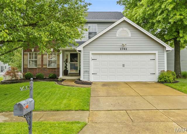 Property at 1741 Stoney Terrace Dr, Ballwin, MO 63021, 3 beds, 2.5 baths