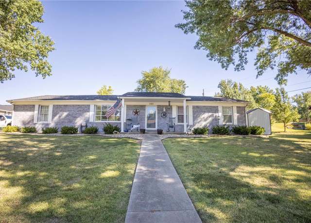 Property at 105 Saturn, Hannibal, MO 63401, 4 beds, 3 baths