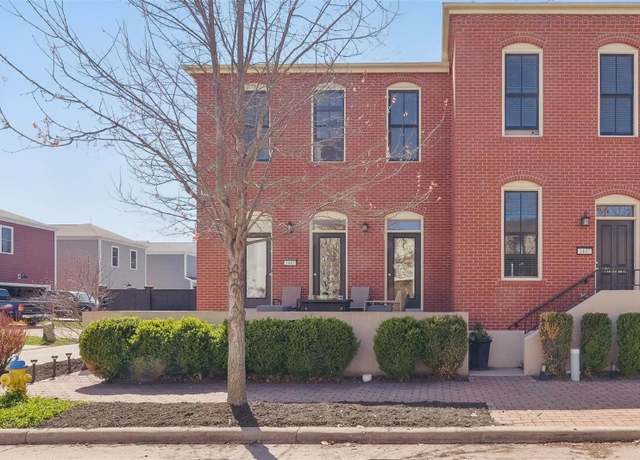 Property at 3443 Hiram St, St Charles, MO 63301, 4 beds, 3.5 baths