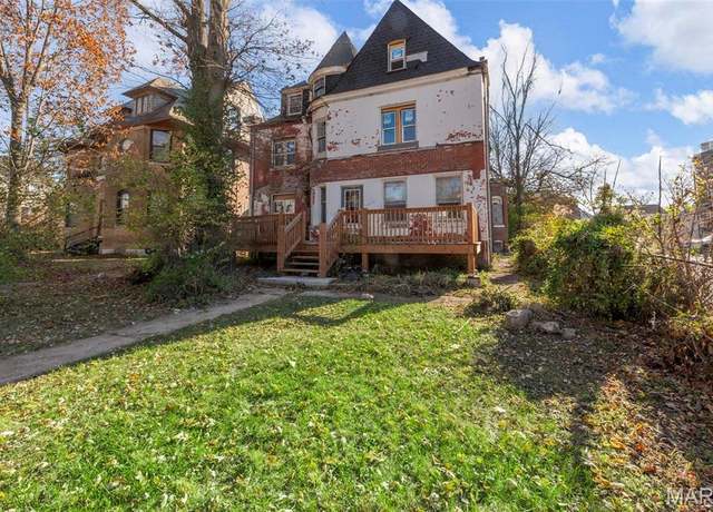 Property at 5872 Cabanne Ave, St Louis, MO 63112, 5 beds, 4 baths