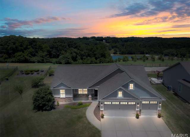 Property at 1209 Riesling Ln, Pevely, MO 63070, 3 beds, 2 baths