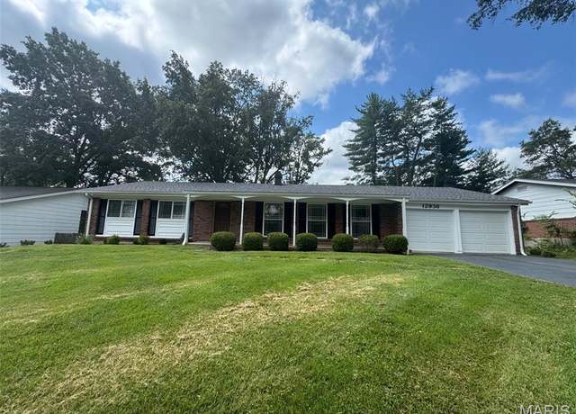 Property at 12936 Bellerive Estates Dr, Creve Coeur, MO 63141, 3 beds, 2.5 baths
