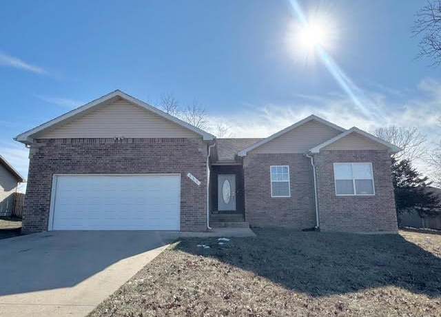 Property at 111 La Vis, Waynesville, MO 65583, 3 beds, 2 baths