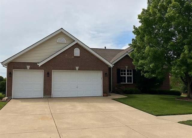 Property at 2201 Blue Lake Dr, Wentzville, MO 63385, 4 beds, 3.5 baths