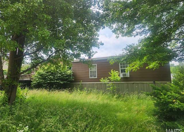 Property at 45 Shelter Dr, Troy, MO 63379, 3 beds, 2 baths