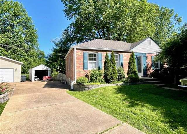 Property at 5858 Kingwood Dr, St Louis, MO 63123, 2 beds, 1 bath