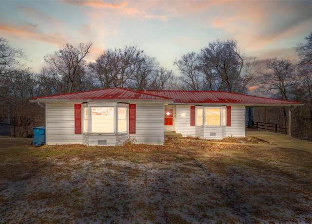 Property at 8 Crescent Dr, Viburnum, MO 65566, 3 beds, 2 baths