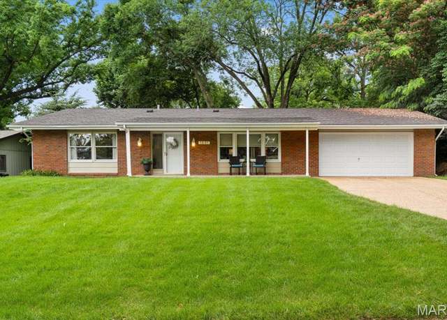 Property at 1641 Pepperwood Dr, St Louis, MO 63146, 4 beds, 2 baths