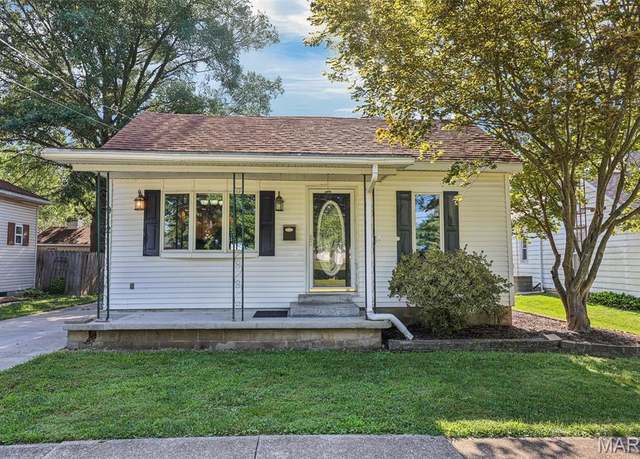 Property at 912 N Illinois Ave, Litchfield, IL 62056, 3 beds, 1 bath