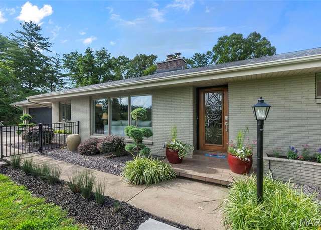 Property at 4020 Hopper Rd, Cape Girardeau, MO 63701, 3 beds, 3 baths