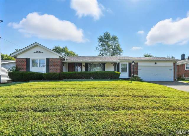 Property at 2756 Aberdeen Dr, Florissant, MO 63033, 3 beds, 2 baths