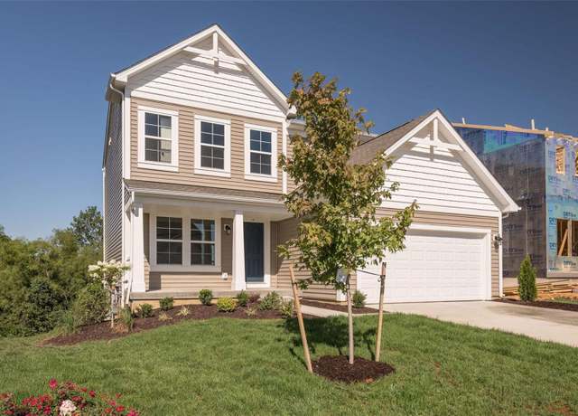 Property at 348 Valley Bluff Dr, Wentzville, MO 63348, 3 beds, 2.5 baths