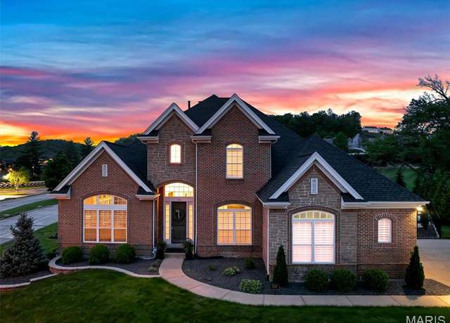 Property at 500 Overlook Terrace Ct, Eureka, MO 63025, 4 beds, 3.5 baths